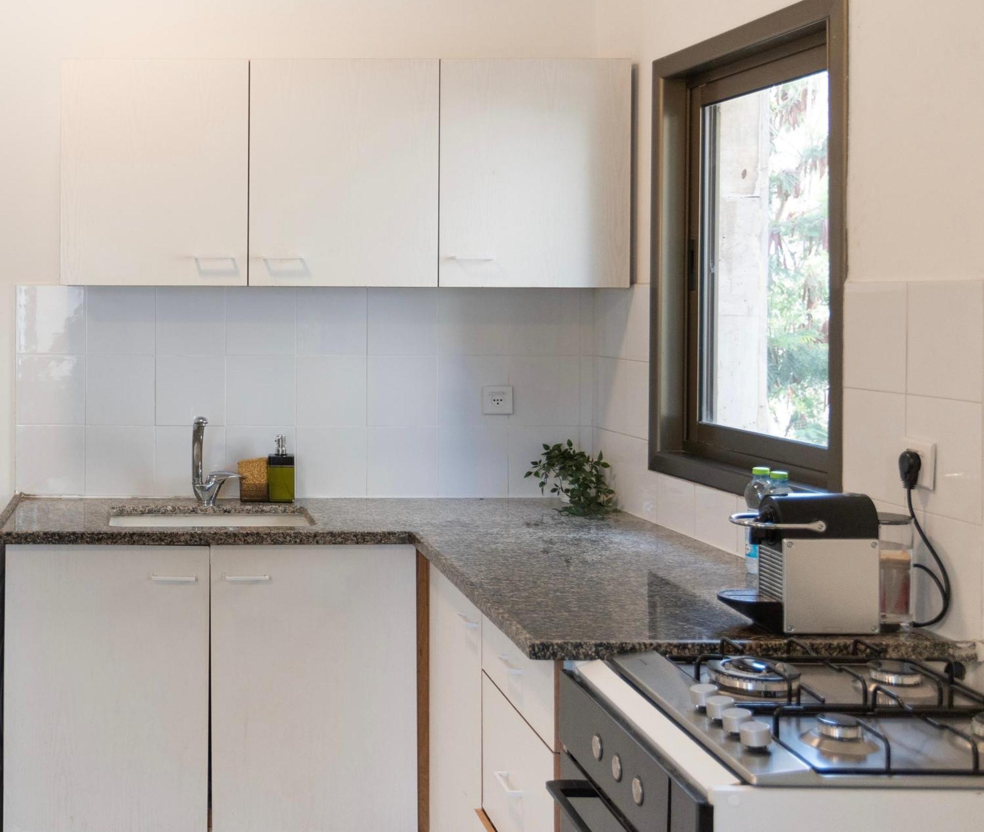 Apartment Eliezer Ben Yehuda With Shelter