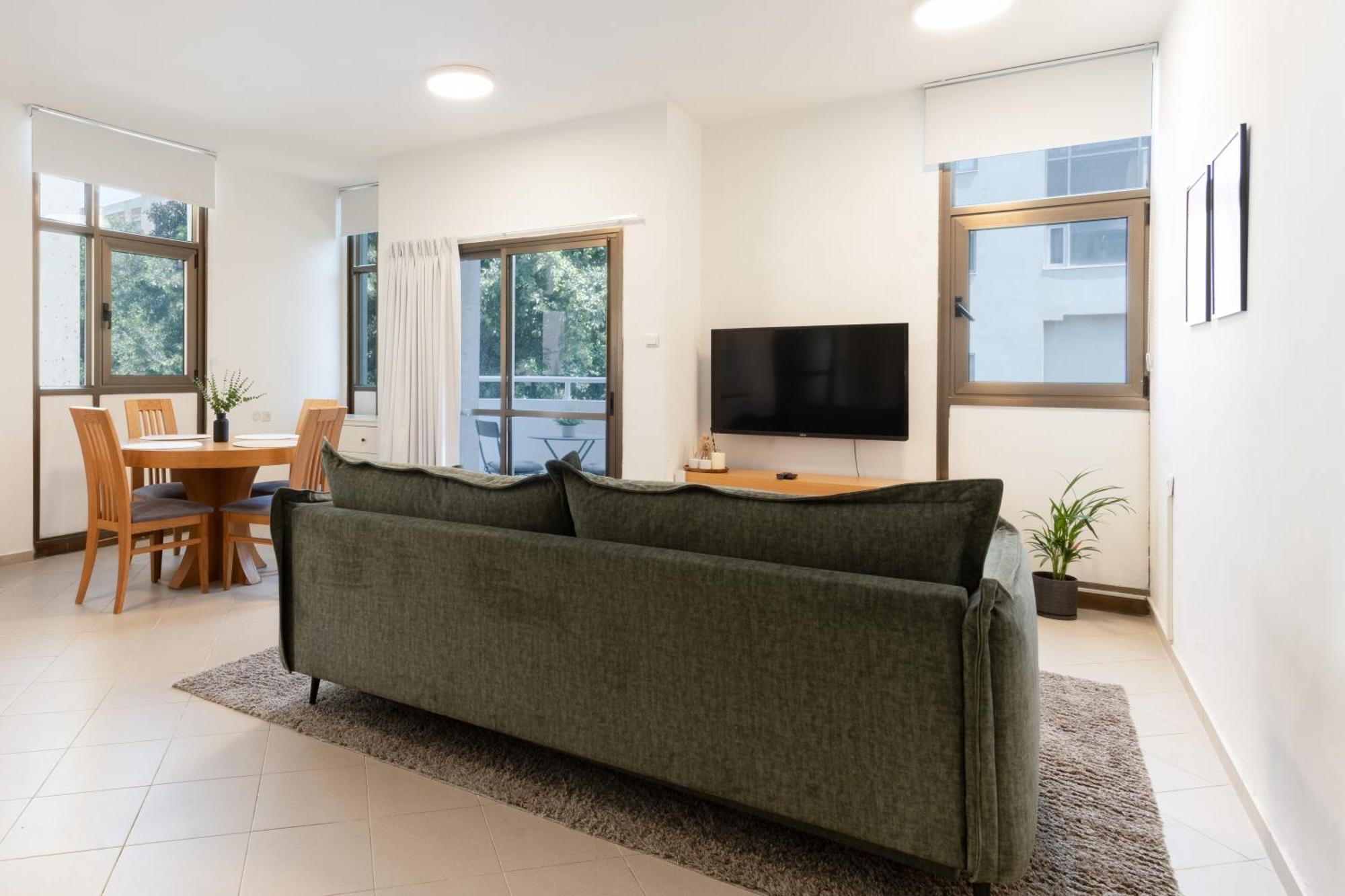 Apartment Eliezer Ben Yehuda With Shelter *